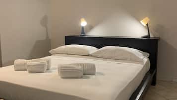 1 bedroom, WiFi, bed sheets