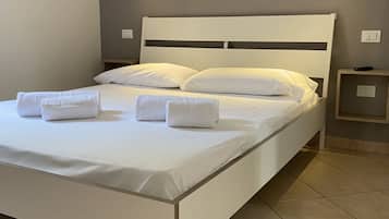 9 chambres, Wi-Fi, draps fournis