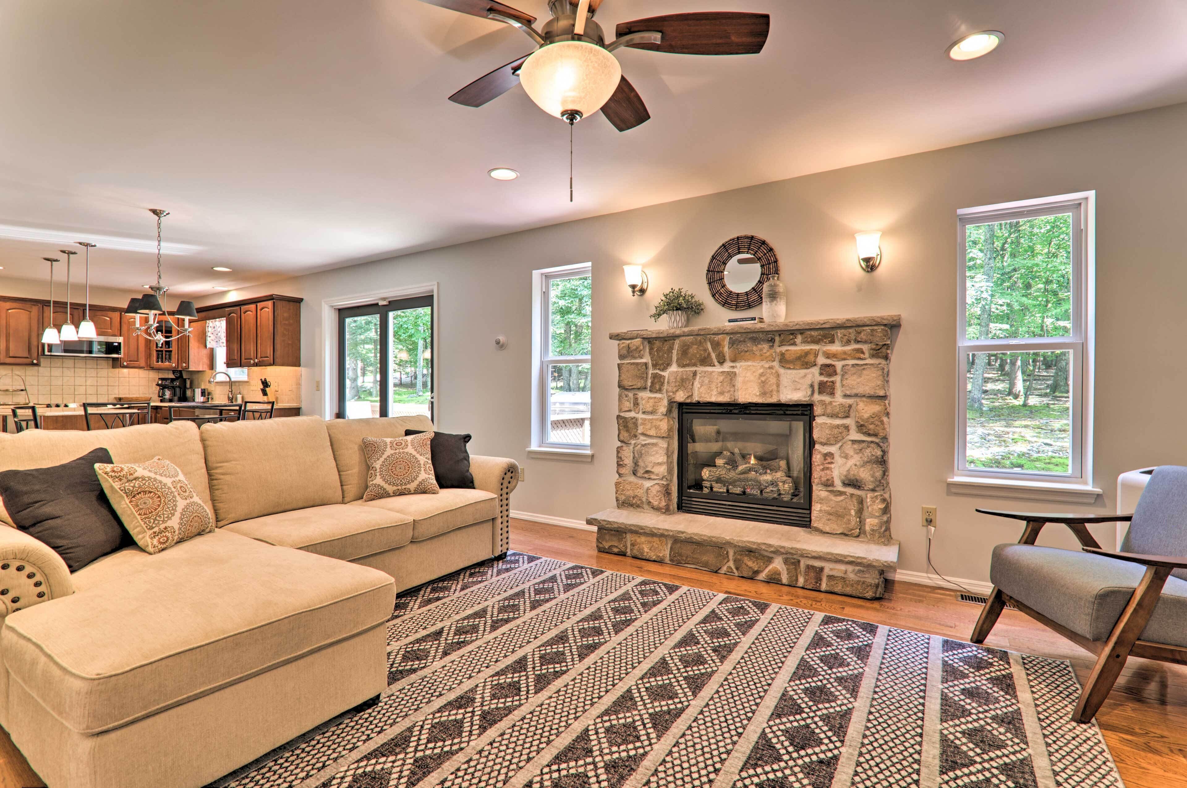 East Stroudsburg Hideaway w/ 2 Community Pools!