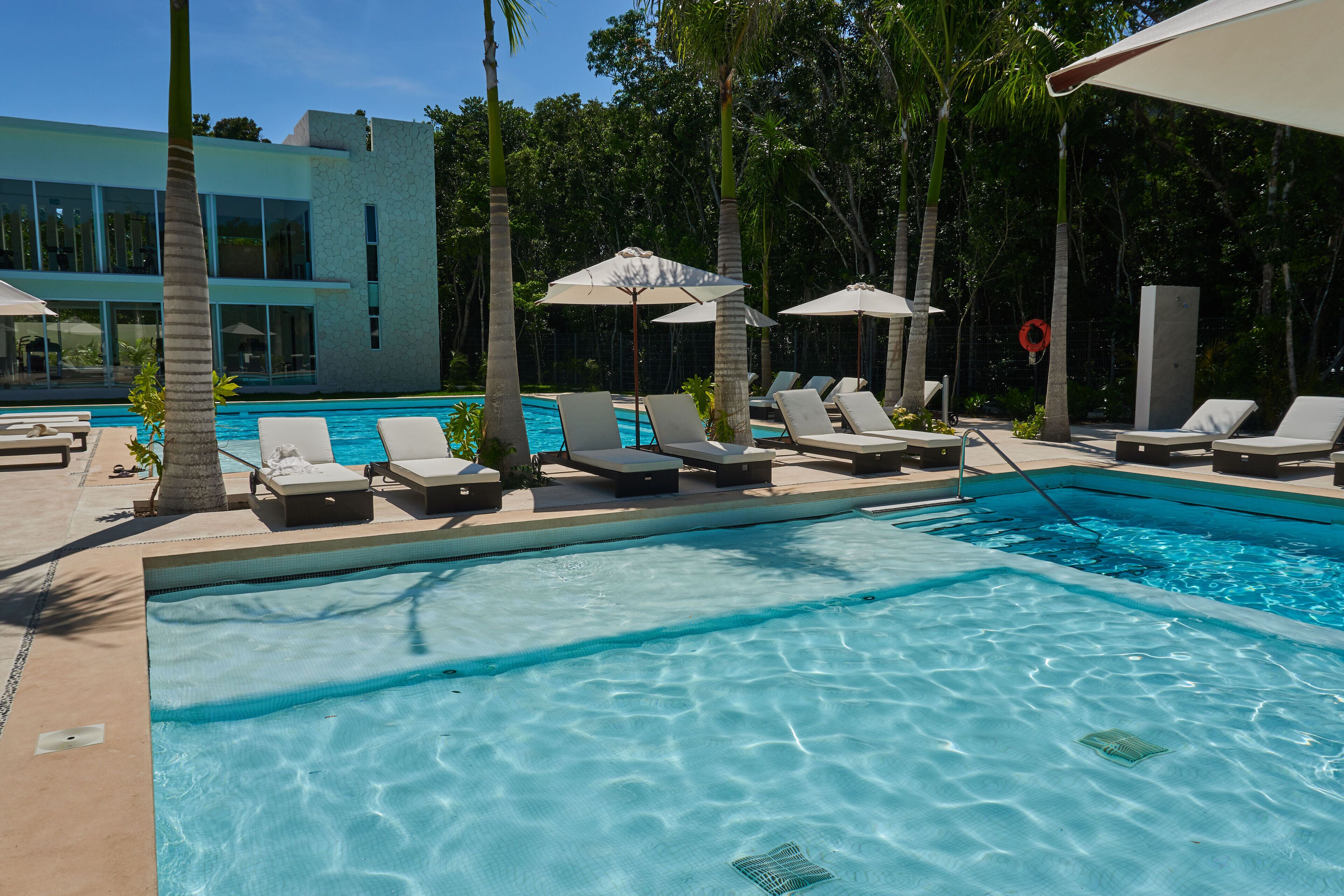 Club House Pool