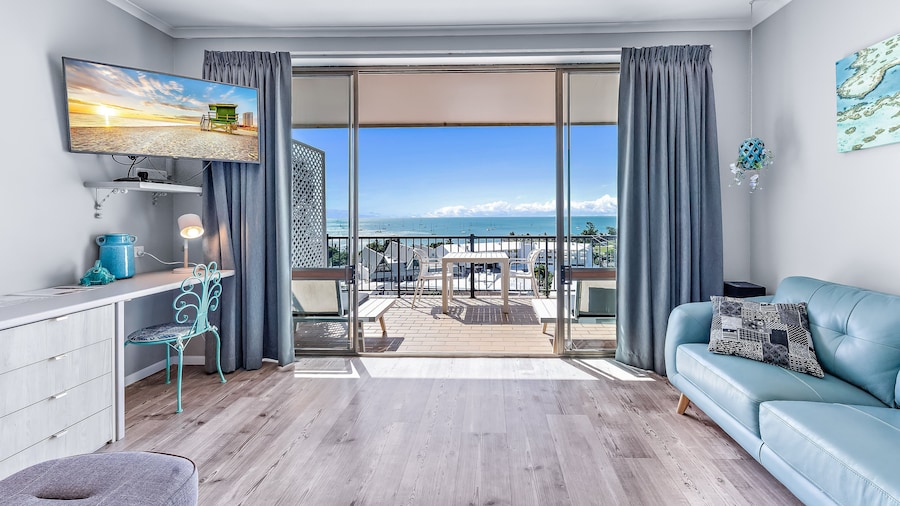 OCEAN VIEWS 16a WIFI POOL & SPA