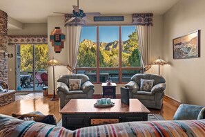 TV, lareira, DVD player, escritórios