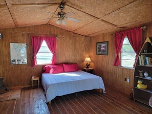 3 bedrooms, desk, iron/ironing board, travel crib