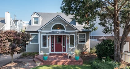 Charming 3 BR North End Beach Cottage One Block to the Beach - Private Parking + Private Backyard