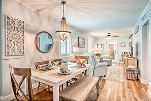 Dining - Beachy Isle of Palms Home: 1 Block to Coast! (Isle of Palms)
