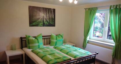 Untere Ferienwohnung zwischen Taubertal, Odenwald und Bauland