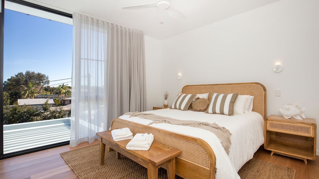 Banksia - Absolute Beachfront - Culburra Beach