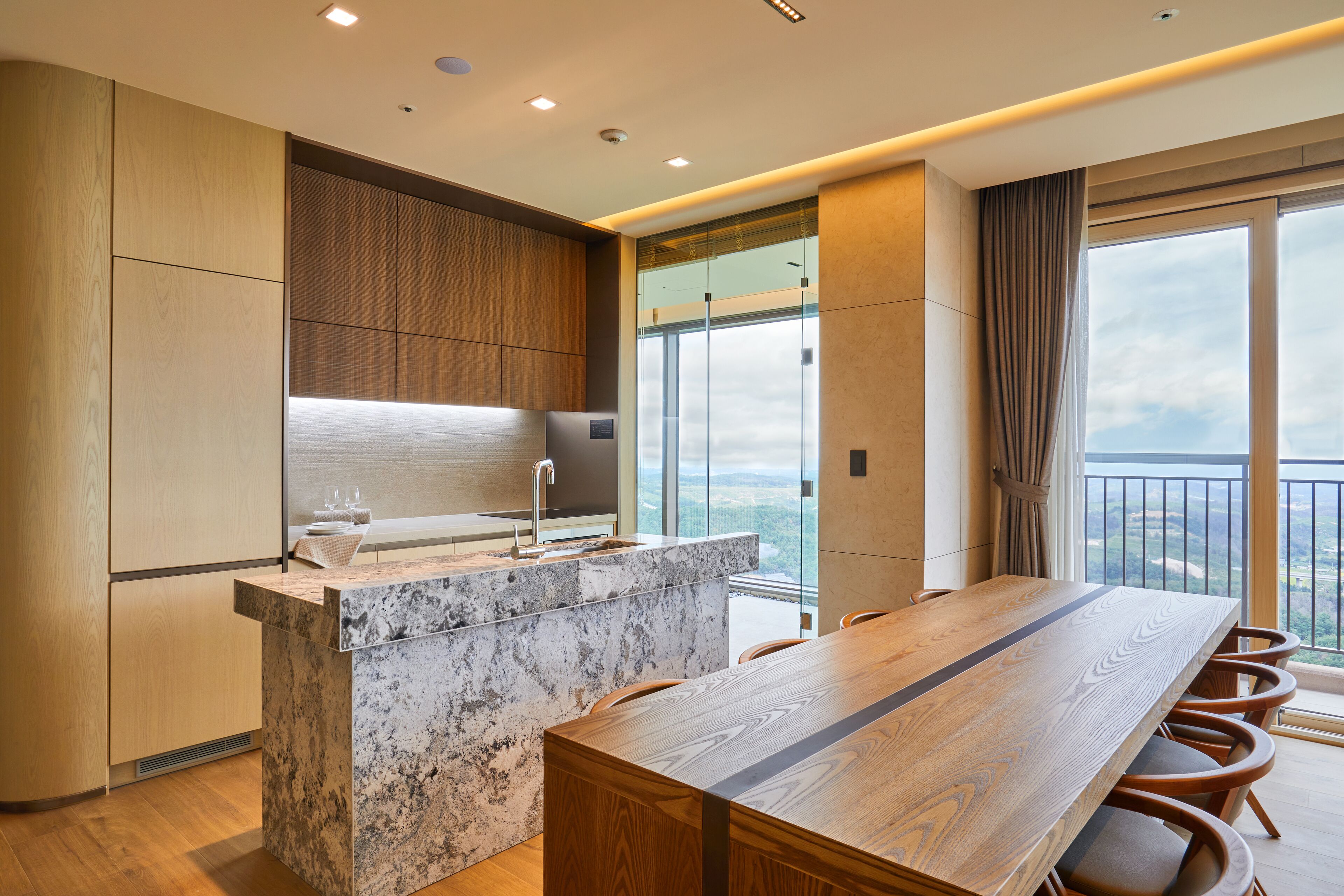 2 bedrooms, premium bedding, free wifi