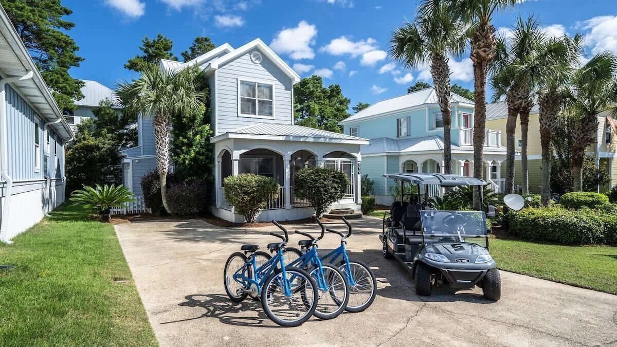 Close to Pool & Short Walk to Beach! Golf Cart! 3 Bikes! - Ventana Breeze at Blu