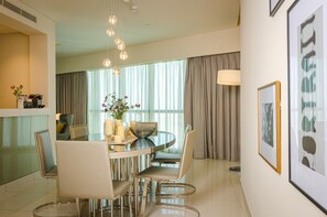 Dining - Royal Club by RVHR, Three Bedroom Apartment Burj Khalifa View (Dubai)