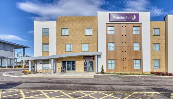Exterior - Premier Inn Buckingham (Buckingham)