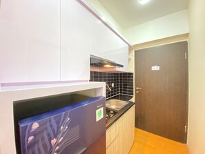 Free WiFi, bed sheets - Wonderful & Stylish Studio at Jarrdin Cihampelas Apartment (Bandung)