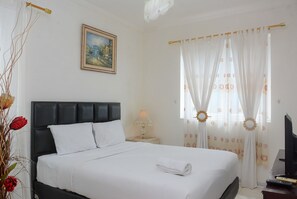 3 bedrooms, iron/ironing board, free WiFi, bed sheets - Cozy with Best View 3BR Grand Palace Kemayoran Apartment (Jakarta)