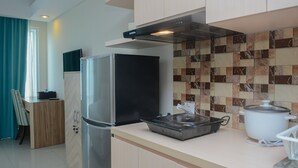 Phòng | Bếp riêng | Tủ lạnh, bếp nấu, máy rửa bát, dụng cụ nấu nướng/bát dĩa/dao nĩa 