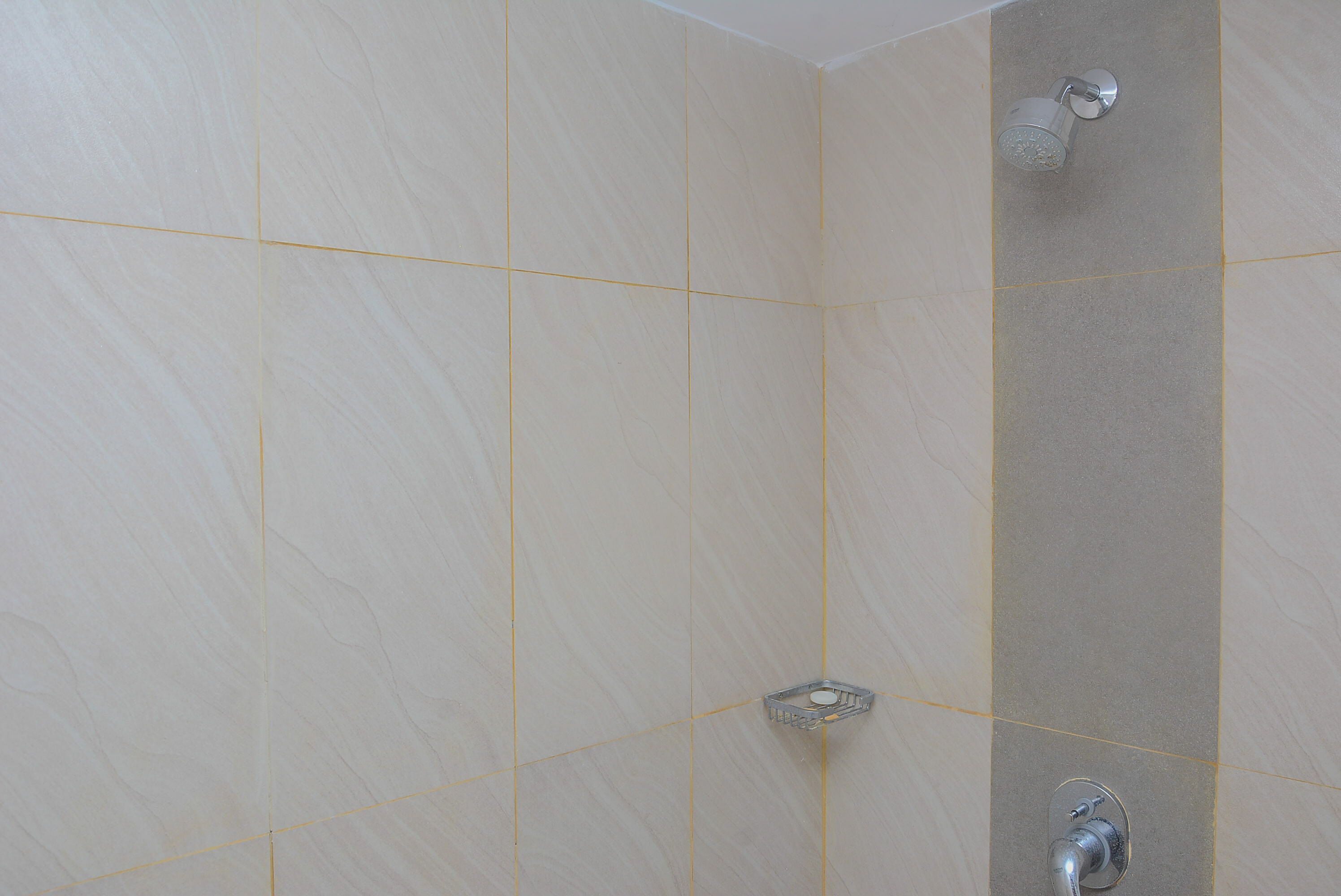 Room | Bathroom | Shower, free toiletries, towels