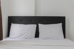 2 bedrooms, free WiFi, bed sheets - Homey and Cozy 2BR Bassura City Apartment near Mall (Jakarta)