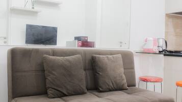 Room | 2 bedrooms, free WiFi, bed sheets