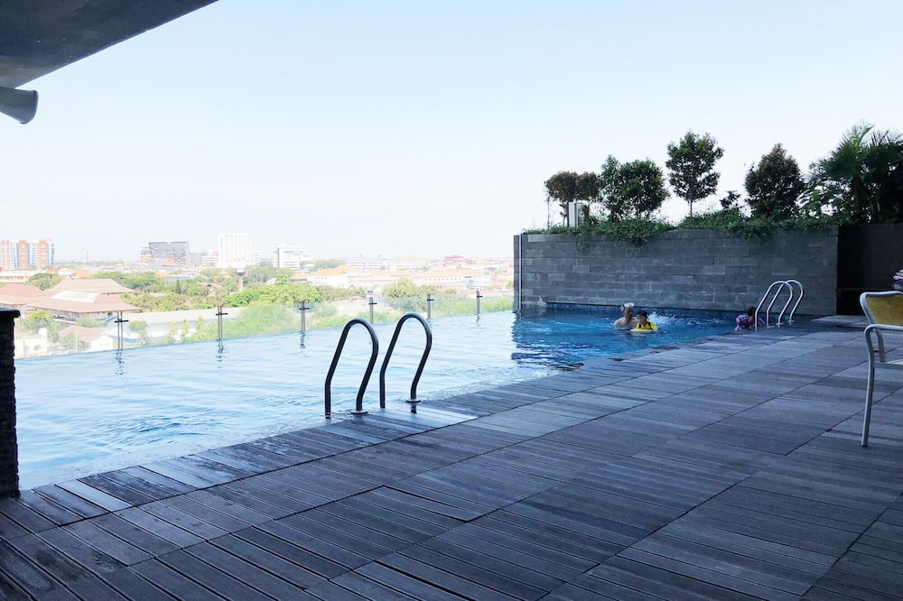 Elegant Cozy Studio Room Apartment at Tamansari Papilio