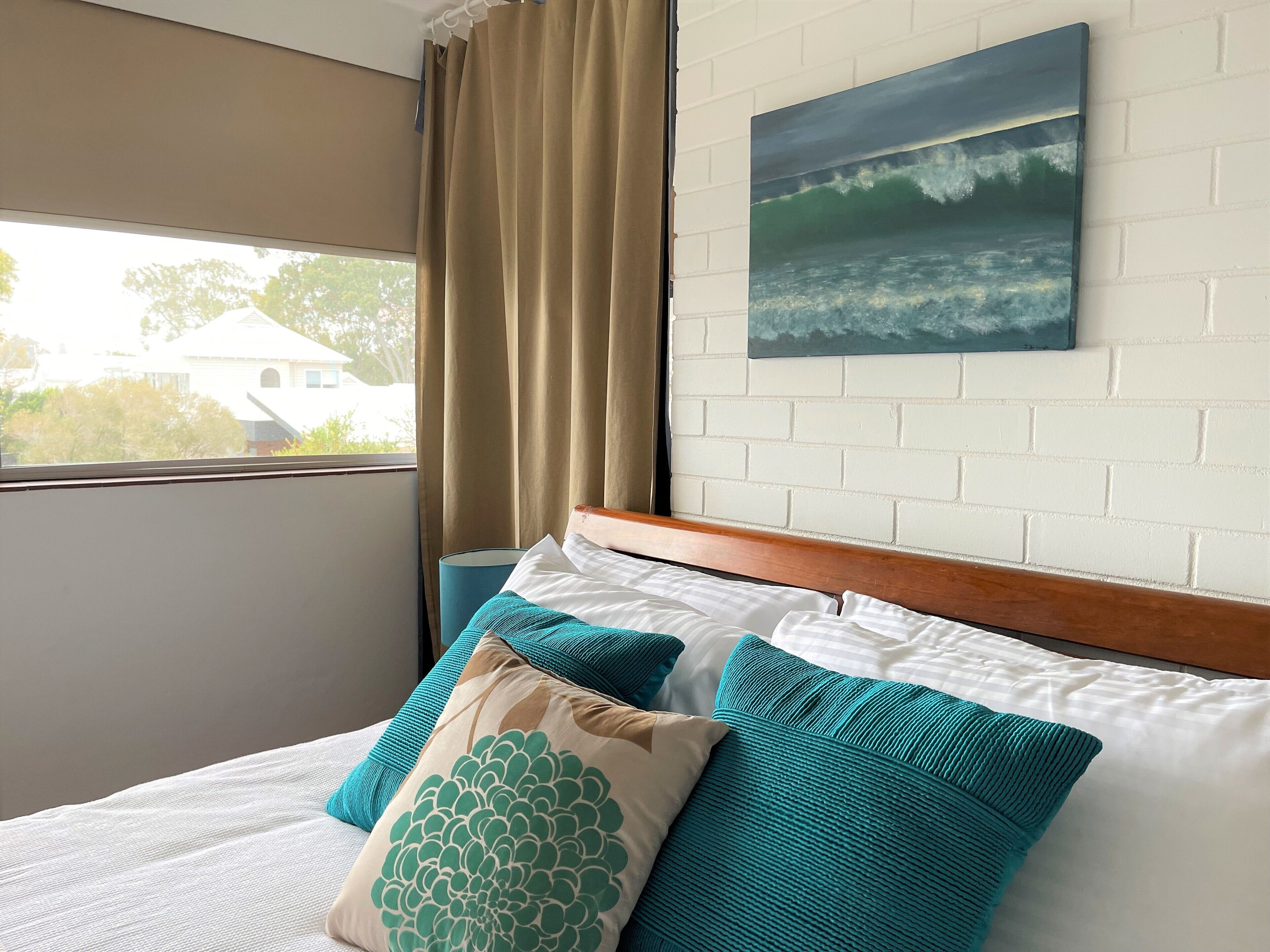 1 habitación, tabla de planchar con plancha, wifi gratis y ropa de cama 