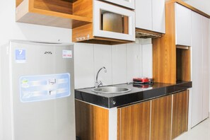 Exterior - Comfy Studio Dago Suites Apartment with ITB Jogging Track View (Bandung)