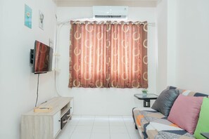 2 bedrooms, iron/ironing board, free WiFi, bed sheets - Nice and Homey 2BR City Park Apartment (Jakarta)