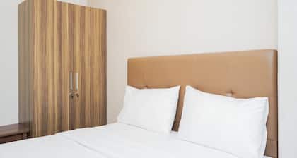 Cozy Room 2BR at 19 Avenue Apartment