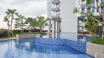 Utomhuspool