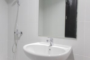 ห้องพัก | ห้องน้ำ | ฝักบัว, ของใช้ในห้องน้ำฟรี, ผ้าเช็ดตัว