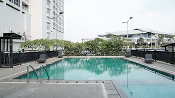 Kolam renang outdoor