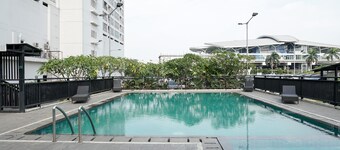 Comfort and Stylish 1BR at Callia Apartment