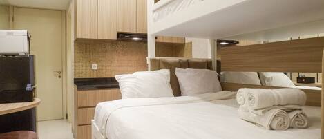 Free WiFi, bed sheets