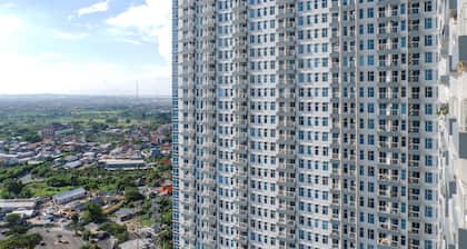 Best Studio Benson Apartment Connected to Pakuwon Mall next to Anderson