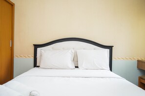 Room | 2 bedrooms, free WiFi, bed sheets - Fully Furnished 2BR Apartment at Great Western Resort (Tangerang)