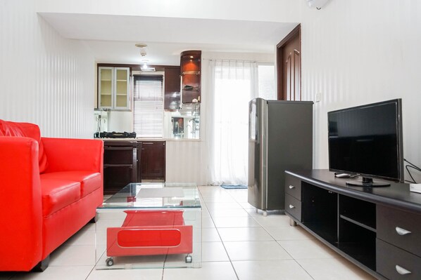 2 bedrooms, free WiFi, bed sheets - Fully Furnished 2BR Great Western Apartment near Shopping Mall (Tangerang)