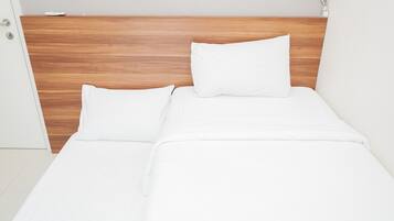 Room | 2 bedrooms, iron/ironing board, free WiFi, bed sheets