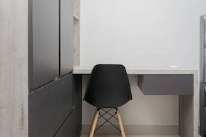 Free WiFi, bed sheets - Fully Furnished with Comfortable Design Studio Majestic Point Serpong Apartment (Gading Serpong)