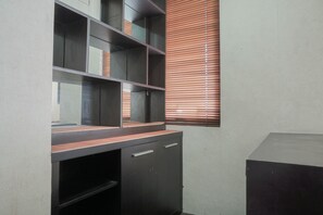 Room | 2 bedrooms, free WiFi, bed sheets