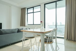 Room | Iron/ironing board, free WiFi, bed sheets