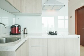 1 bedroom, iron/ironing board, free WiFi, bed sheets - Stylish 1BR Apartment at Veranda Residence @ Puri (Jakarta)