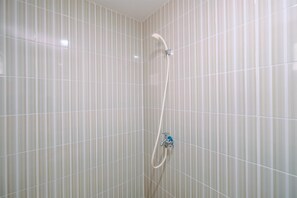 Bathroom - Comfort and Simply Studio Cinere Resort Apartment (Depok)