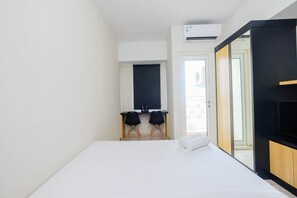 Interior - Comfortable Springlake Summarecon Studio Apartment near Mall (Bekasi)
