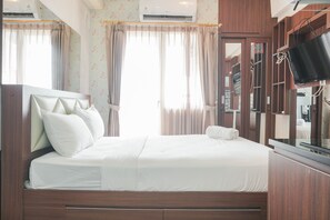 Interior - Modern Studio at Green Pramuka City Apartment (Jakarta)