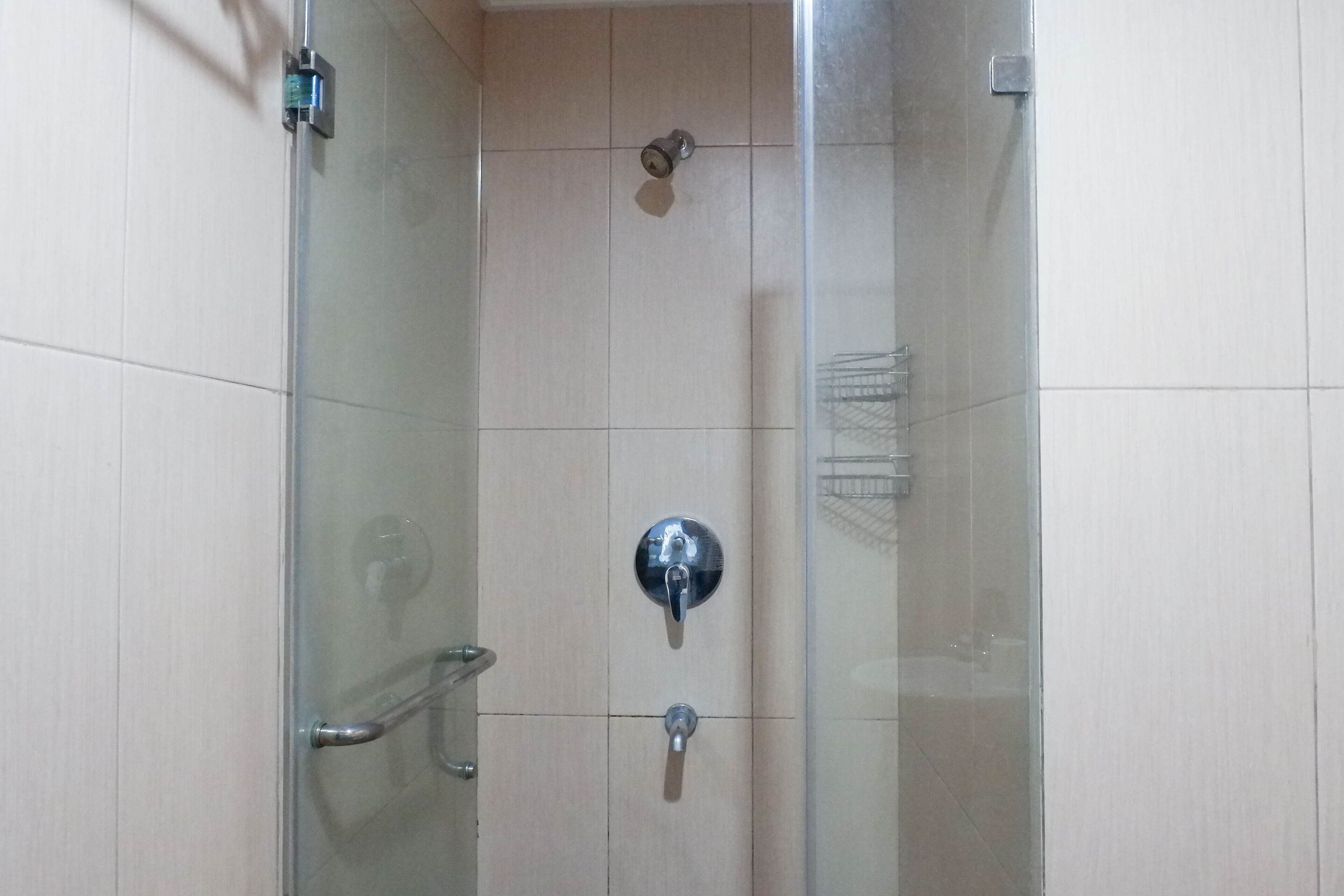 Room | Bathroom | Shower, free toiletries, towels