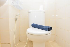 Room | Bathroom | Shower, free toiletries, towels - Homey and Modern 2BR at Lagoon Apartment near Shopping Center (Bekasi)