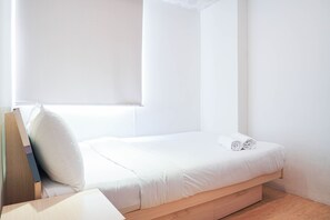 2 bedrooms, free WiFi, bed sheets - Nice and Spacious 2BR Green Pramuka City Apartment (Jakarta)