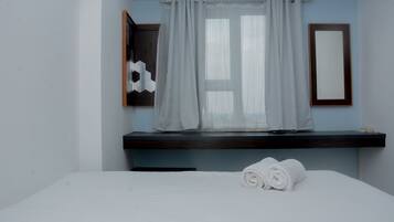 Room | 2 bedrooms, WiFi (free), bed sheets