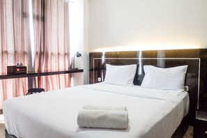 Room | Free WiFi, bed sheets - Best View Studio Apartment at Taman Melati (Surabaya)