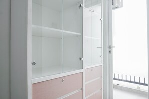 2 bedrooms, free WiFi, bed sheets - Great Choice 2BR Apartment at Northland Ancol Residence (Jakarta)