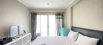 Minimalist Decor Studio Apartment at Gateway Pasteur