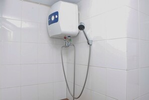 Rum | Badrum | Dusch, gratis toalettartiklar och handdukar